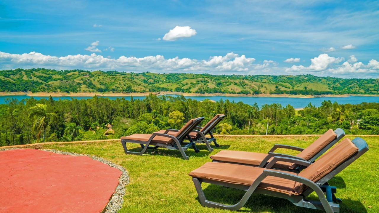 Villas Del Lago Lake Resort And Campground Yaque Arriba エクステリア 写真