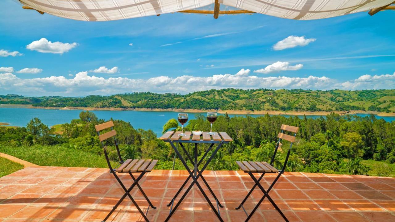 Villas Del Lago Lake Resort And Campground Yaque Arriba エクステリア 写真